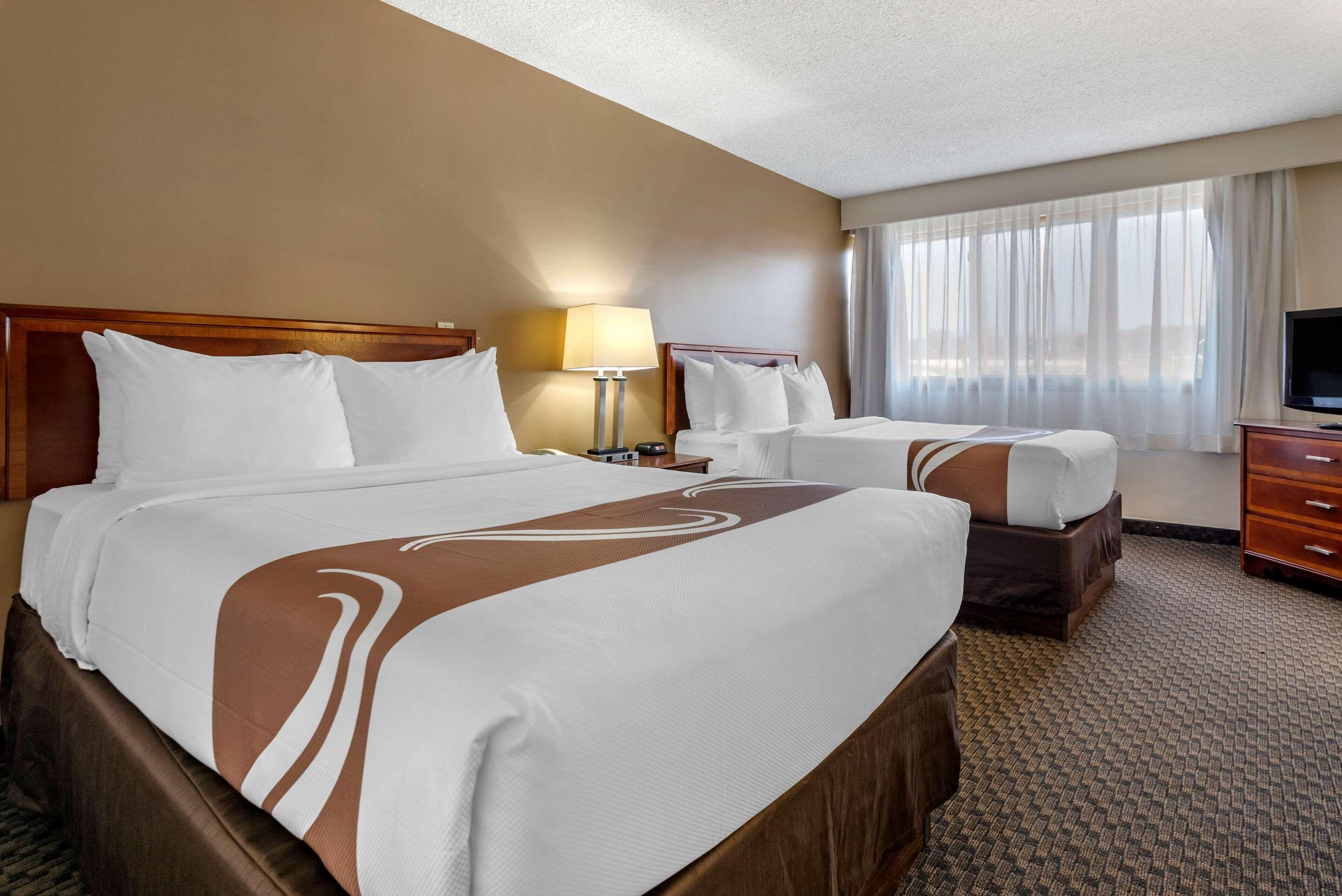 Quality Inn & Suites Vestal Binghamton Near University Εξωτερικό φωτογραφία