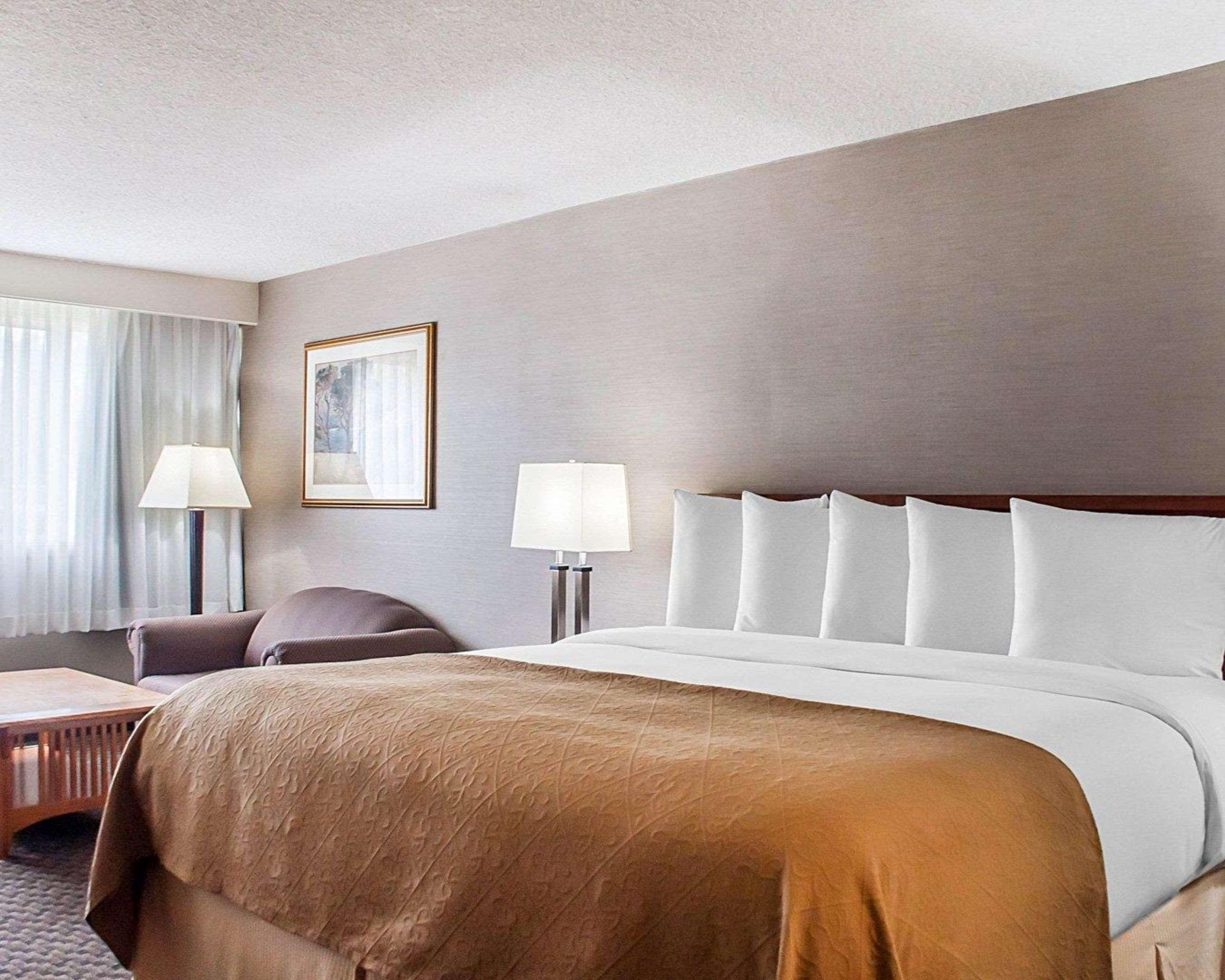 Quality Inn & Suites Vestal Binghamton Near University Εξωτερικό φωτογραφία