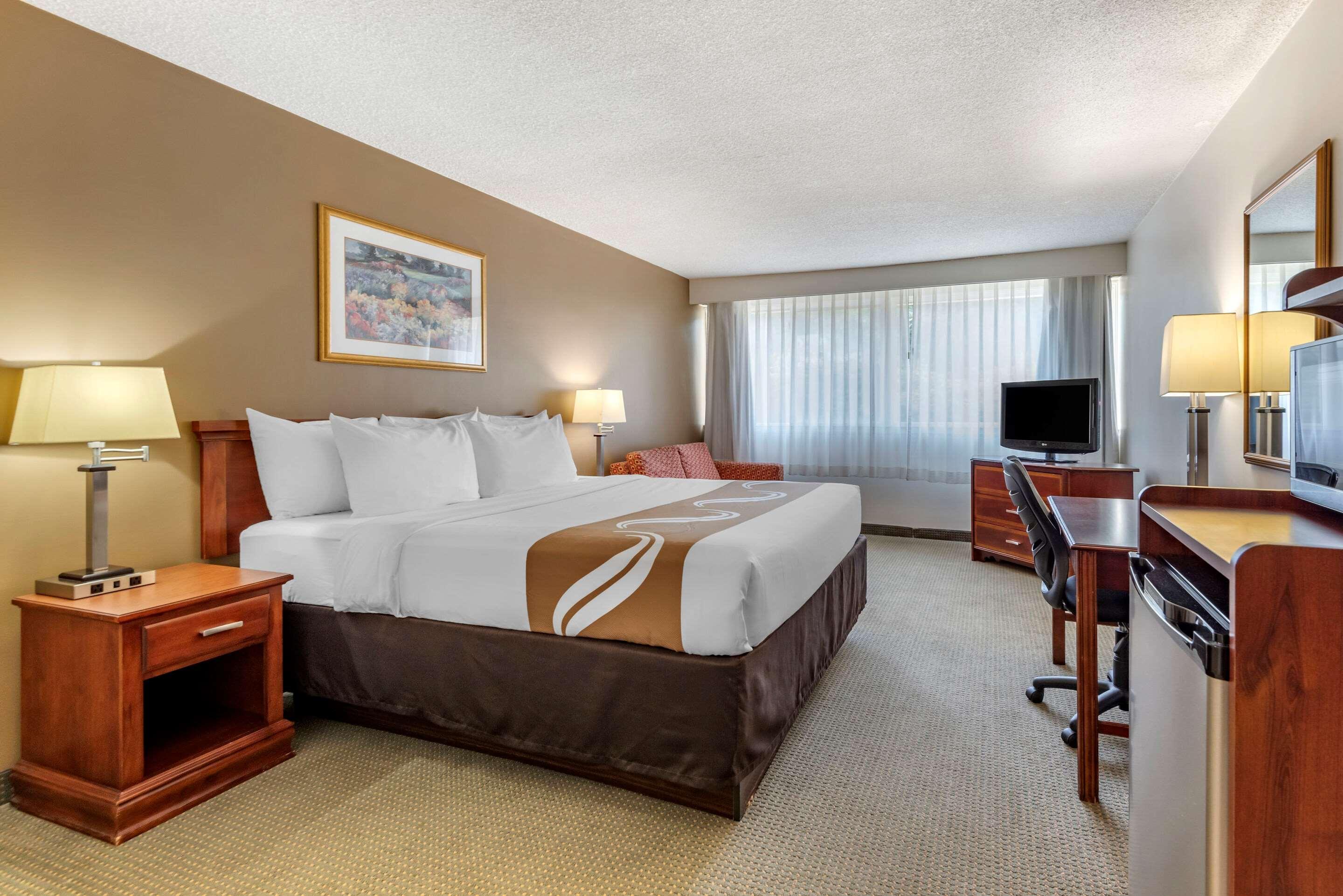 Quality Inn & Suites Vestal Binghamton Near University Εξωτερικό φωτογραφία