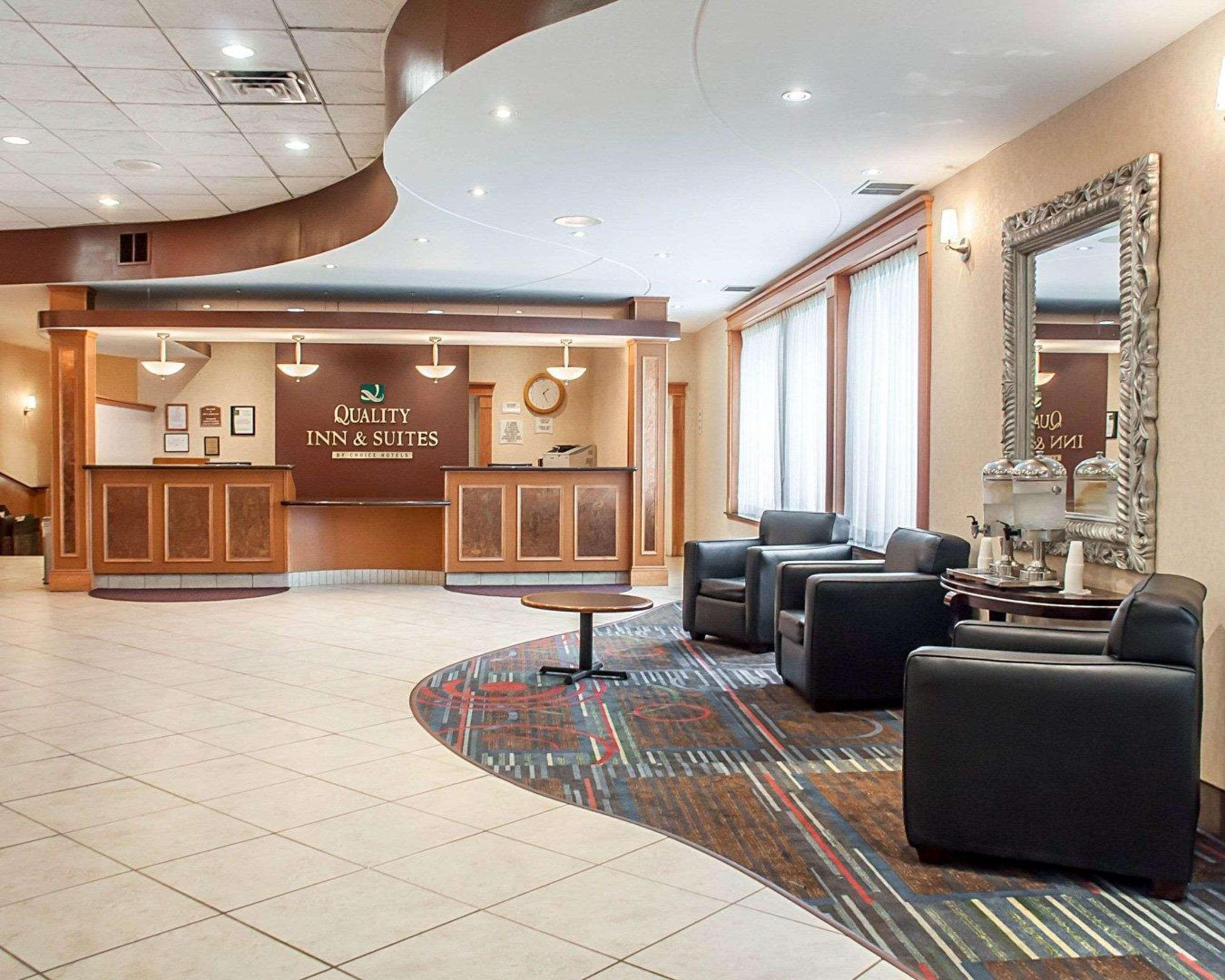 Quality Inn & Suites Vestal Binghamton Near University Εξωτερικό φωτογραφία